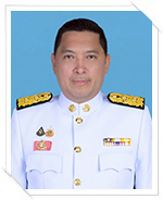 นายนิกร โสมกลาง