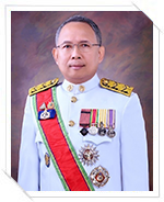 นายนิกร โสมกลาง